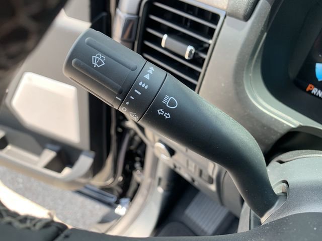 New 2025 Ford F150 Lariat w/ Equipment Group 502A High image 28