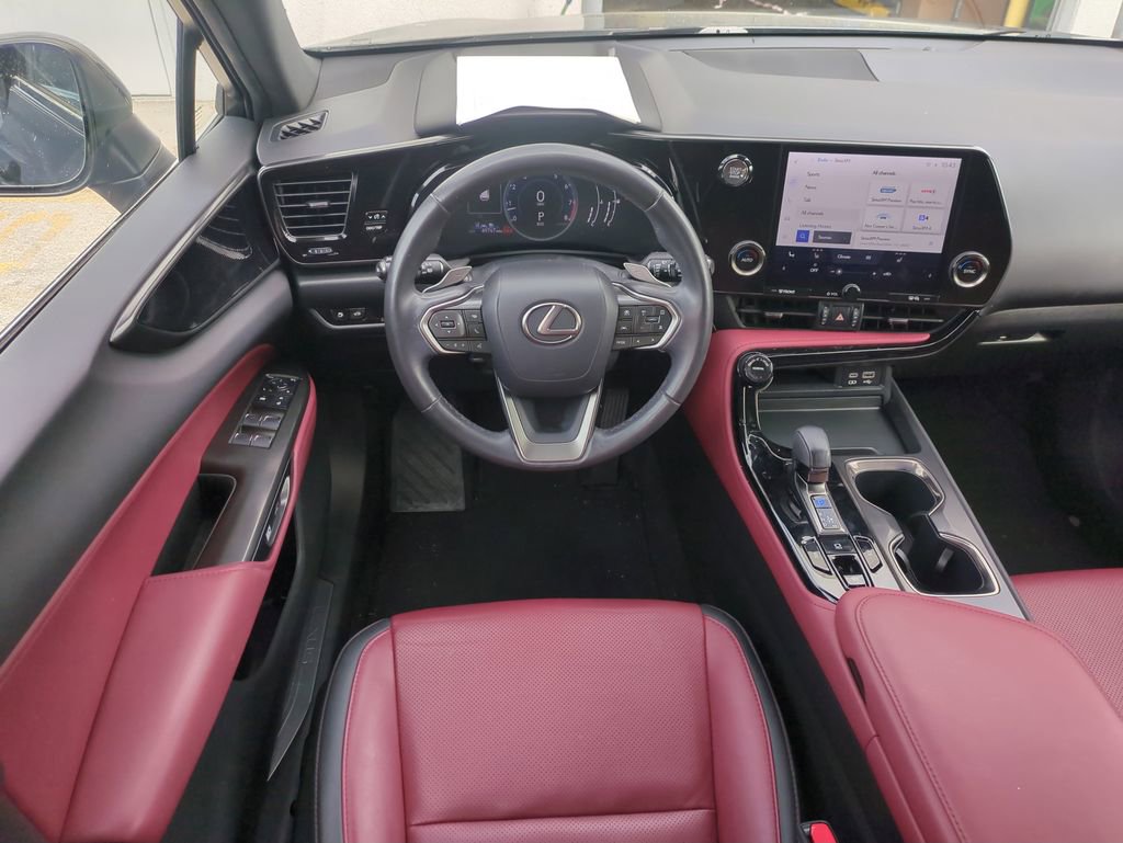 Used 2023 Lexus NX 250 FWD w/ Towing Package (2000 Lbs) image 18