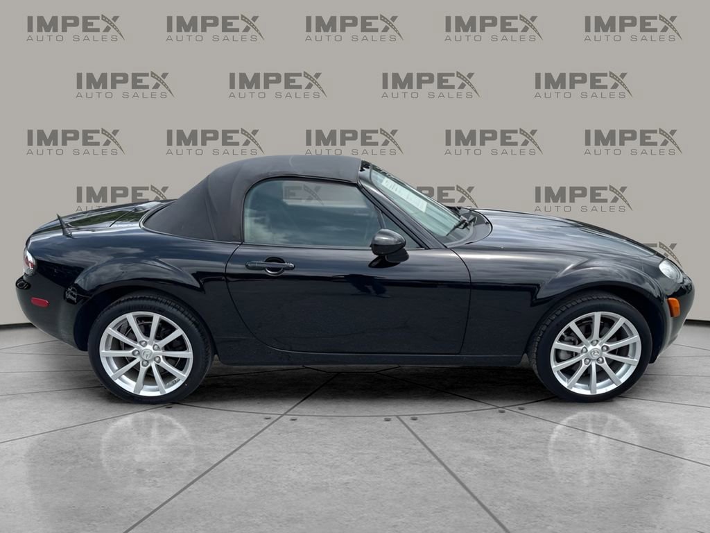 Used 2007 MAZDA MX-5 Miata Touring RWD image 5