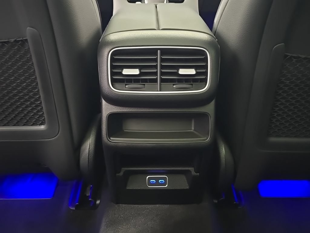 Certified 2025 Mercedes-Benz GLE 450e 4MATIC w/ Driver Assistance Package image 27