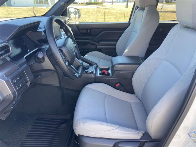 Used 2025 Toyota Tacoma SR5 image 13