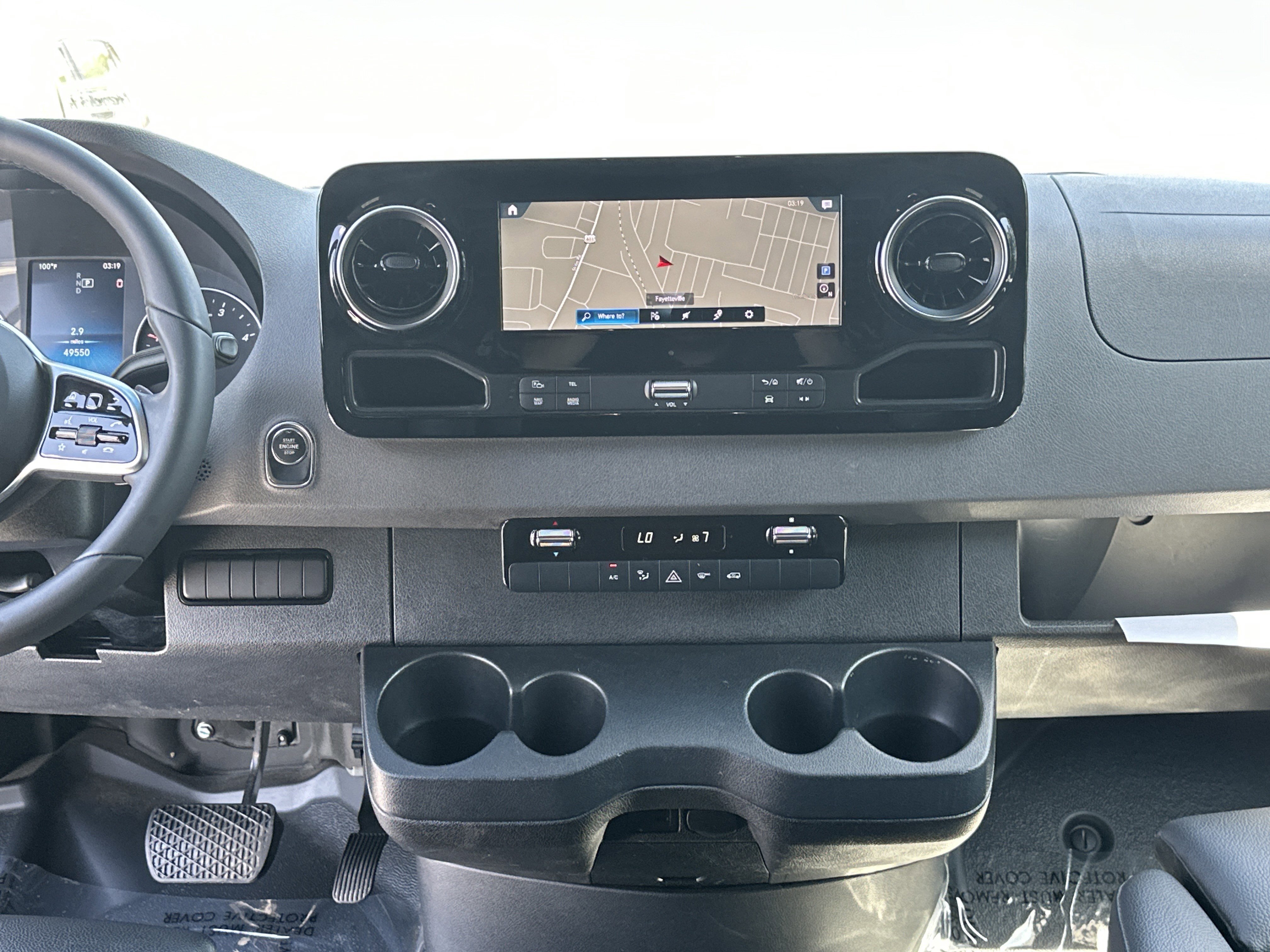 Used 2023 Mercedes-Benz Sprinter 2500 image 30