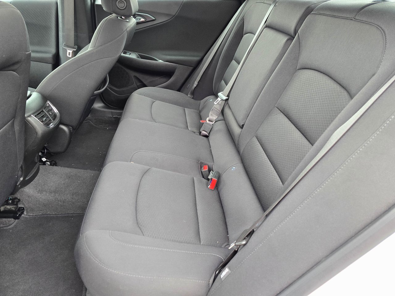 Used 2025 Chevrolet Malibu LT image 13