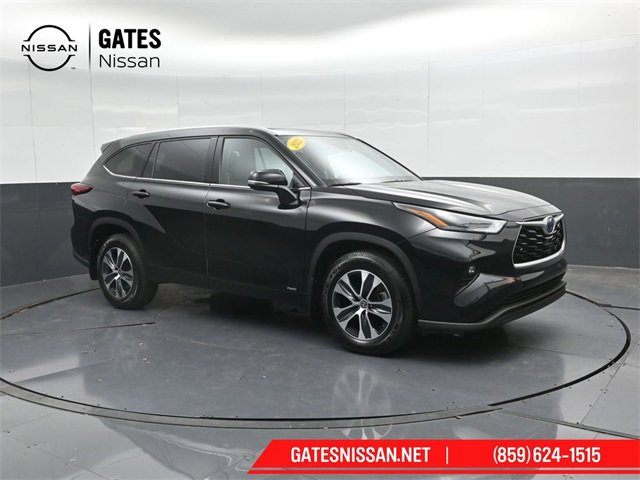 Used 2022 Toyota Highlander XLE