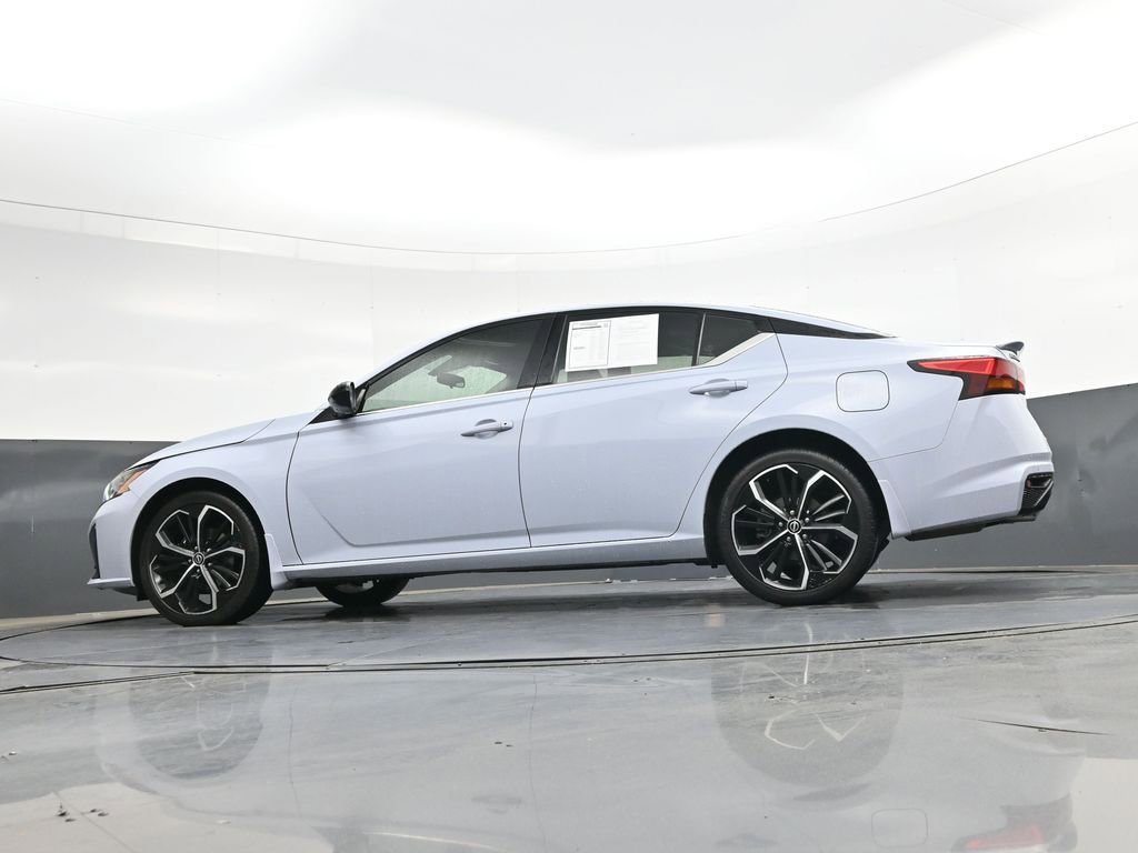 Used 2023 Nissan Altima 2.5 SR w/ SR Premium Package AWD/4WD image 43