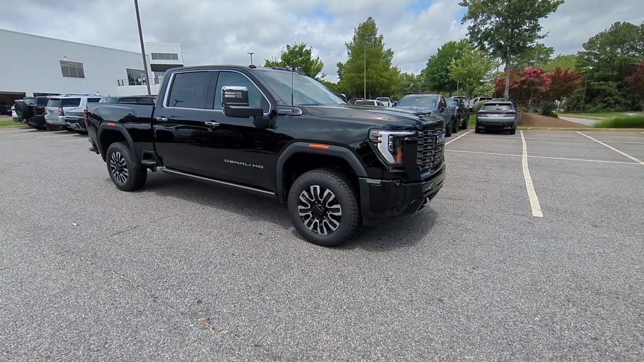 New 2026 GMC Sierra 2500 Denali Ultimate AWD/4WD image 2