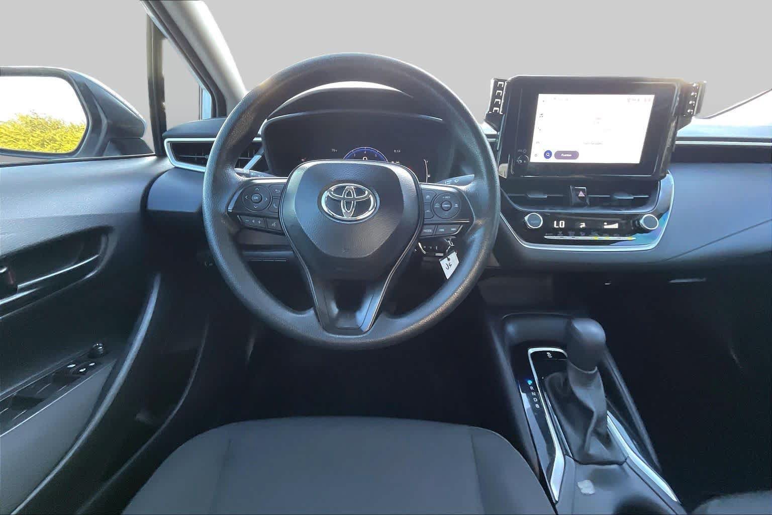 Used 2026 Toyota Corolla LE FWD image 6