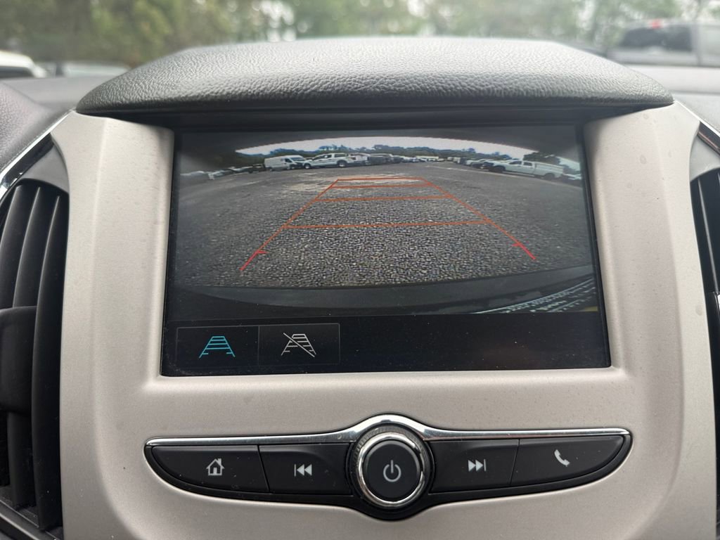 Used 2018 Chevrolet Cruze LS image 25