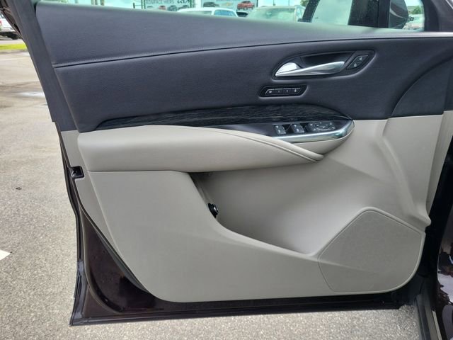 Used 2021 Cadillac XT4 Premium Luxury FWD image 19