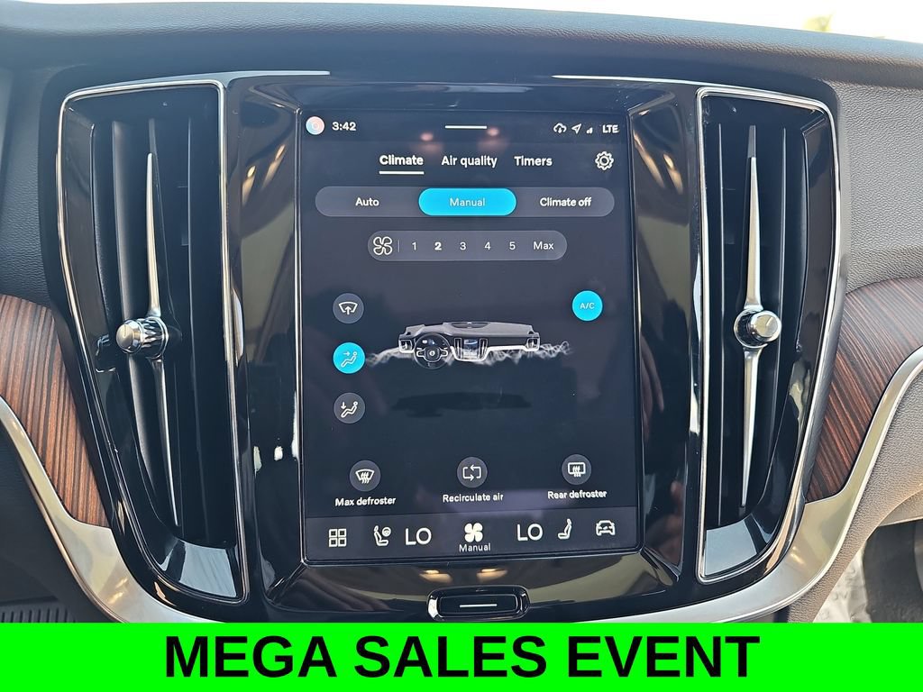 Used 2025 Volvo V60 B5 Cross Country Plus AWD/4WD image 21