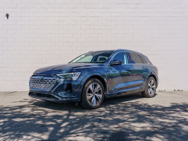 Used 2024 Audi Q8 e-tron Premium Plus w/ Premium Plus Package AWD/4WD image 1