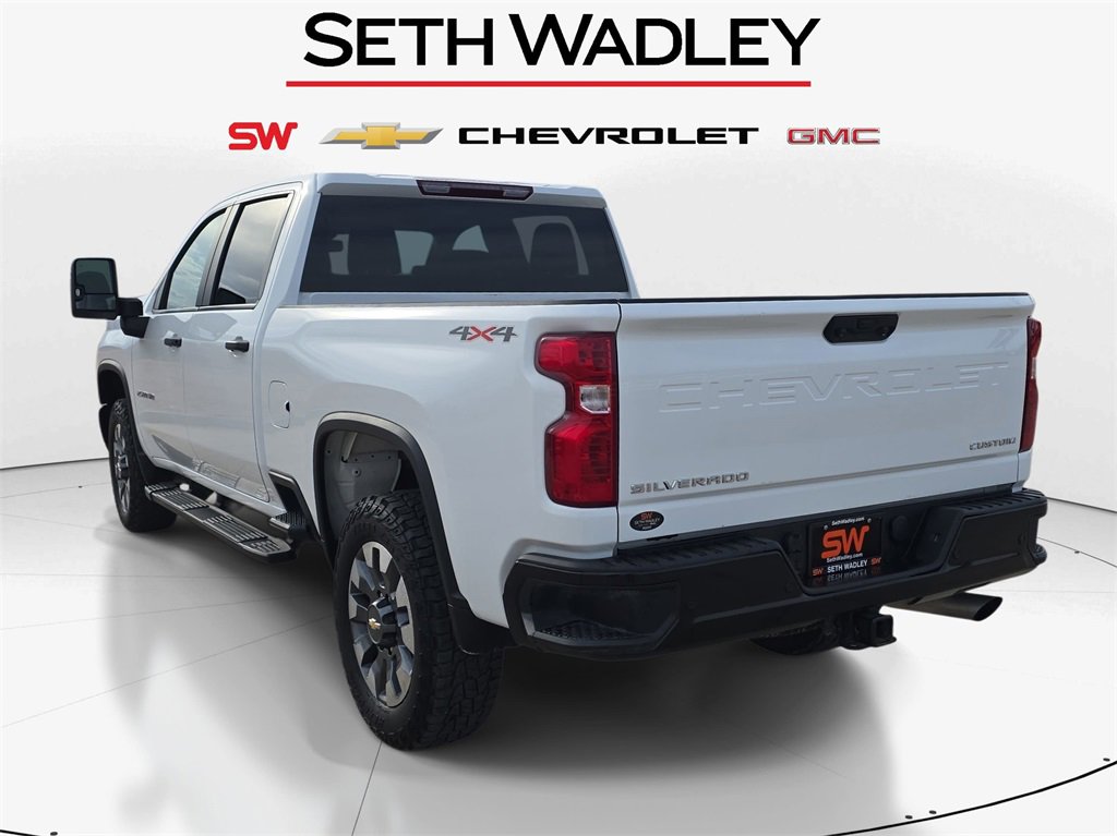 Used 2024 Chevrolet Silverado 2500 Custom w/ Custom Value Package image 5