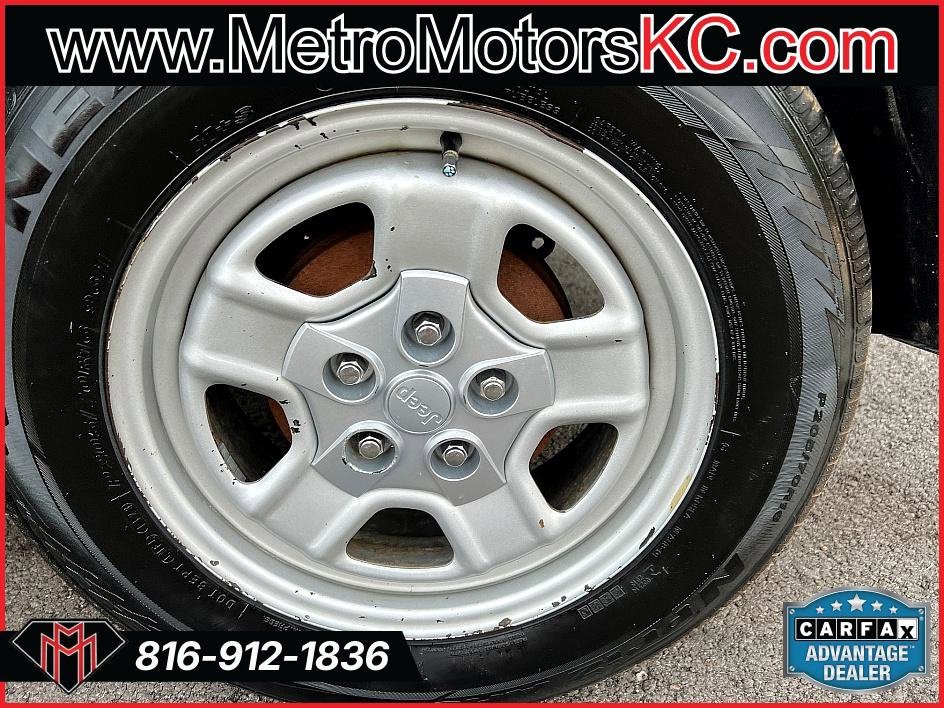 Used 2016 Jeep Patriot Sport w/ Power Value Group image 12