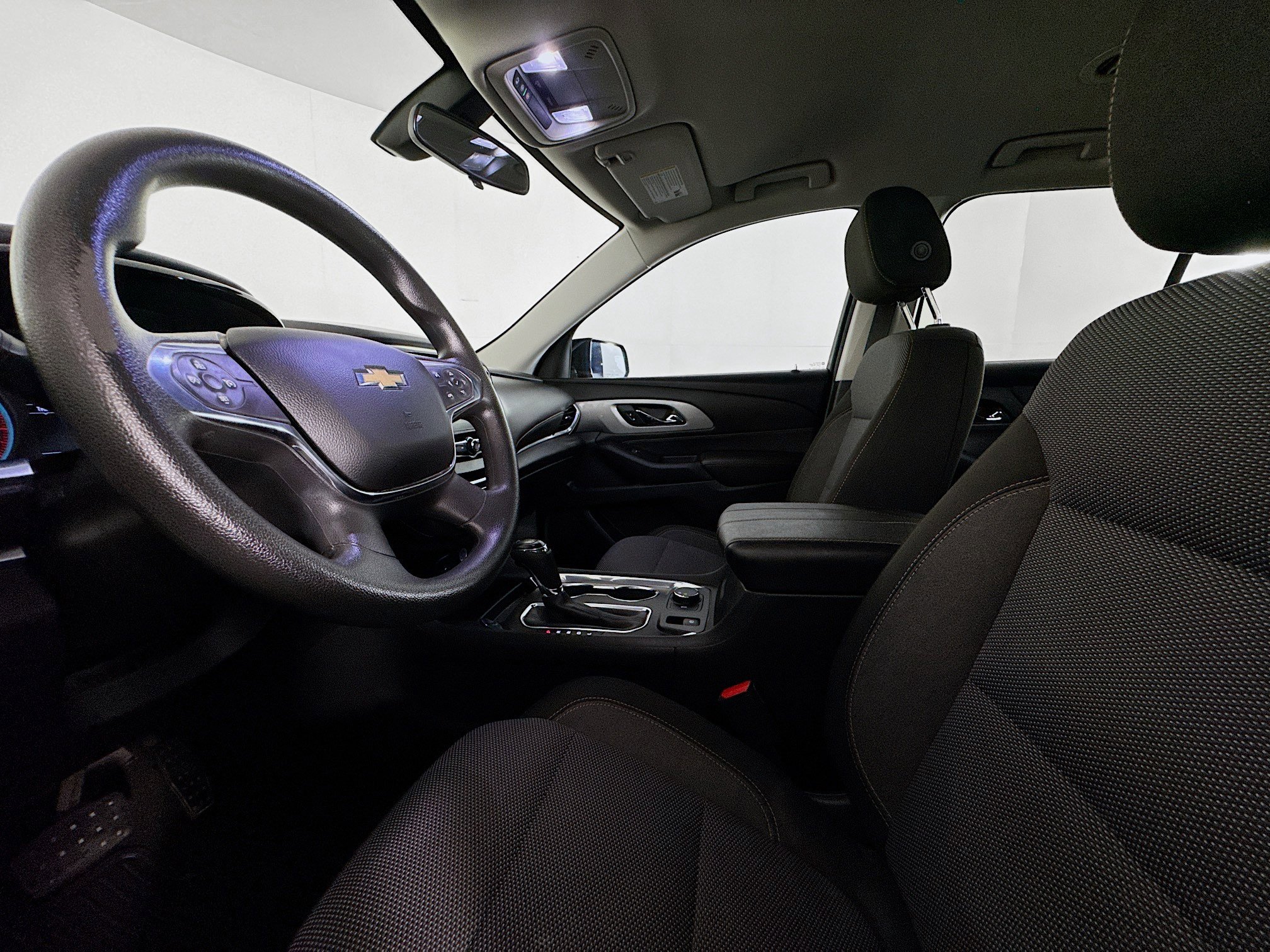 Used 2018 Chevrolet Traverse LS FWD image 21