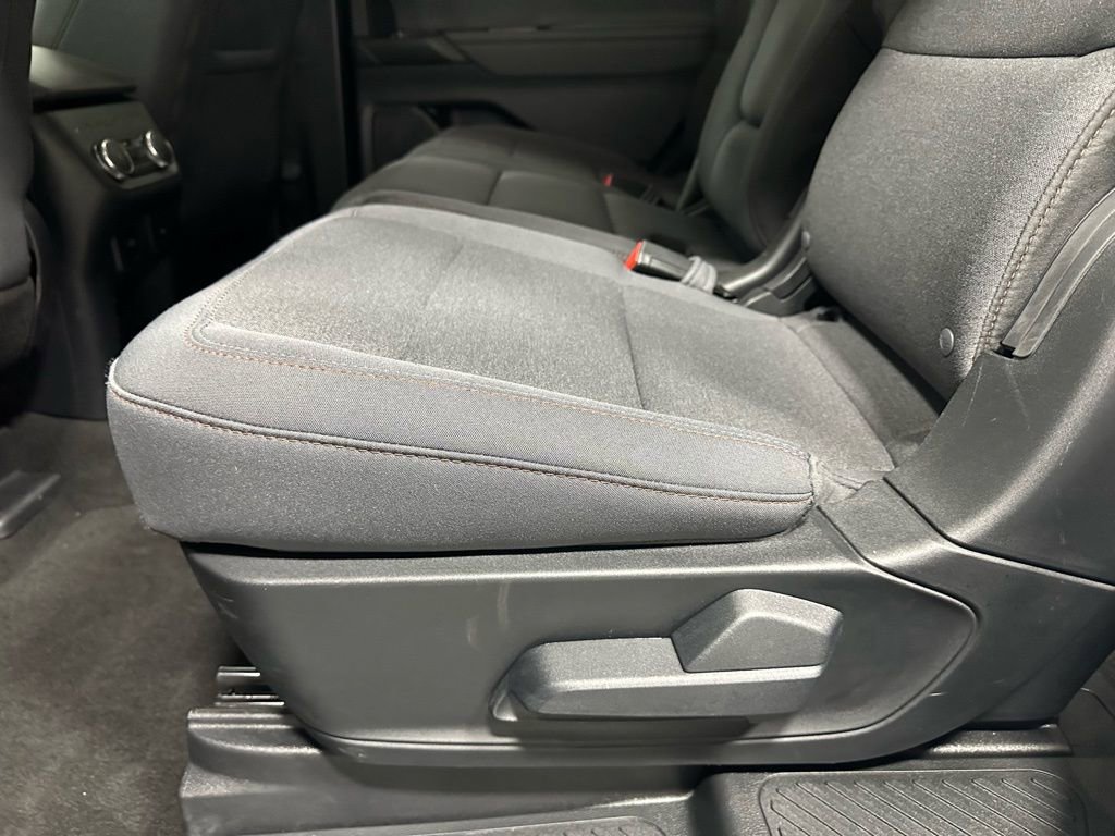 Used 2025 Ford Explorer Active image 41