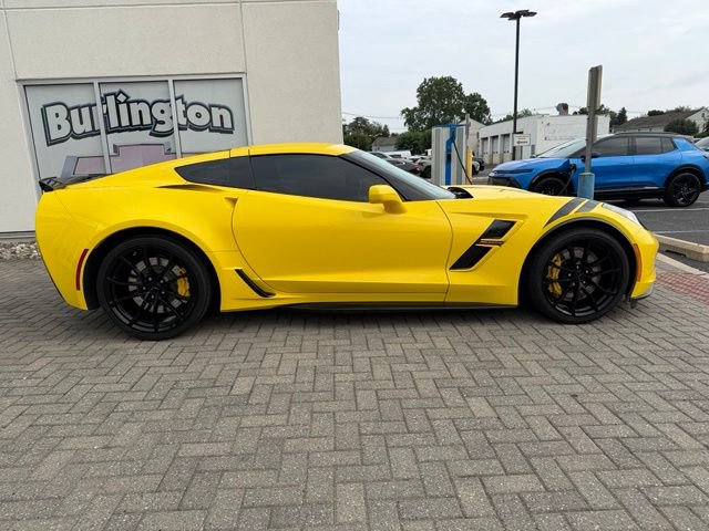 Used 2018 Chevrolet Corvette Grand Sport w/ Grand Sport Heritage Package RWD image 11