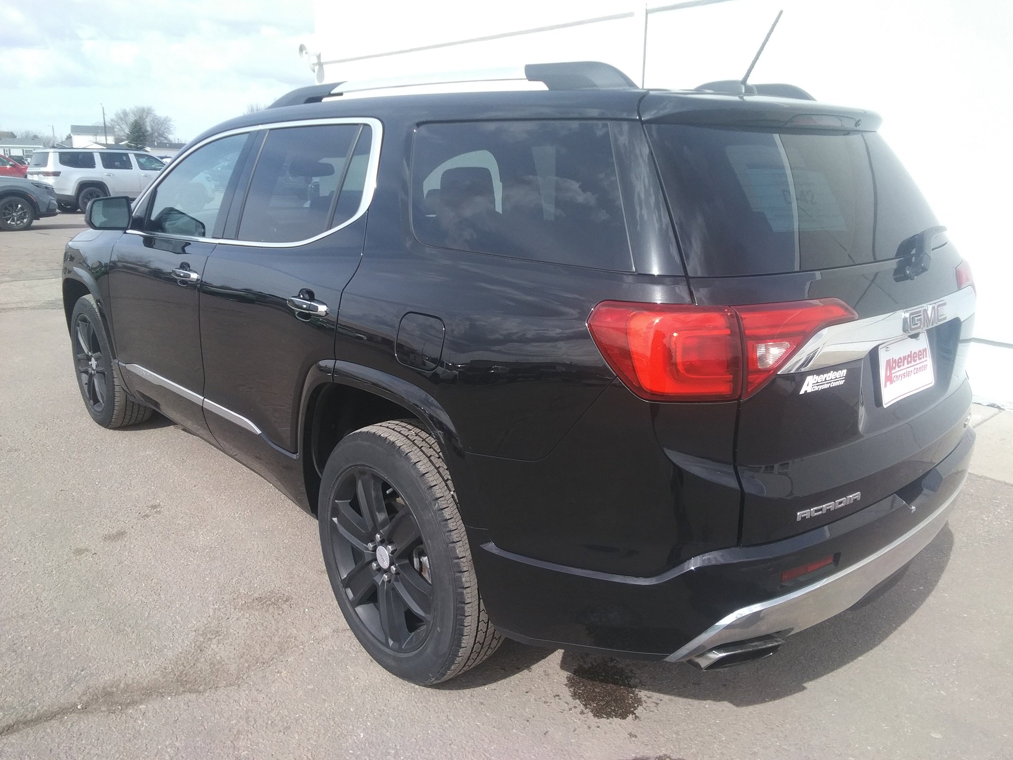 Used 2017 GMC Acadia Denali w/ Technology Package image 7