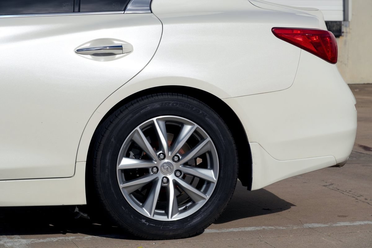Used 2016 INFINITI Q50 Premium w/ 2.0T Premium Plus Package RWD image 25