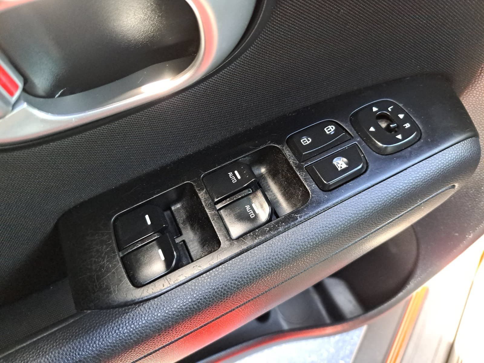 Used 2016 Kia Soul + w/ Designer's Package FWD image 26