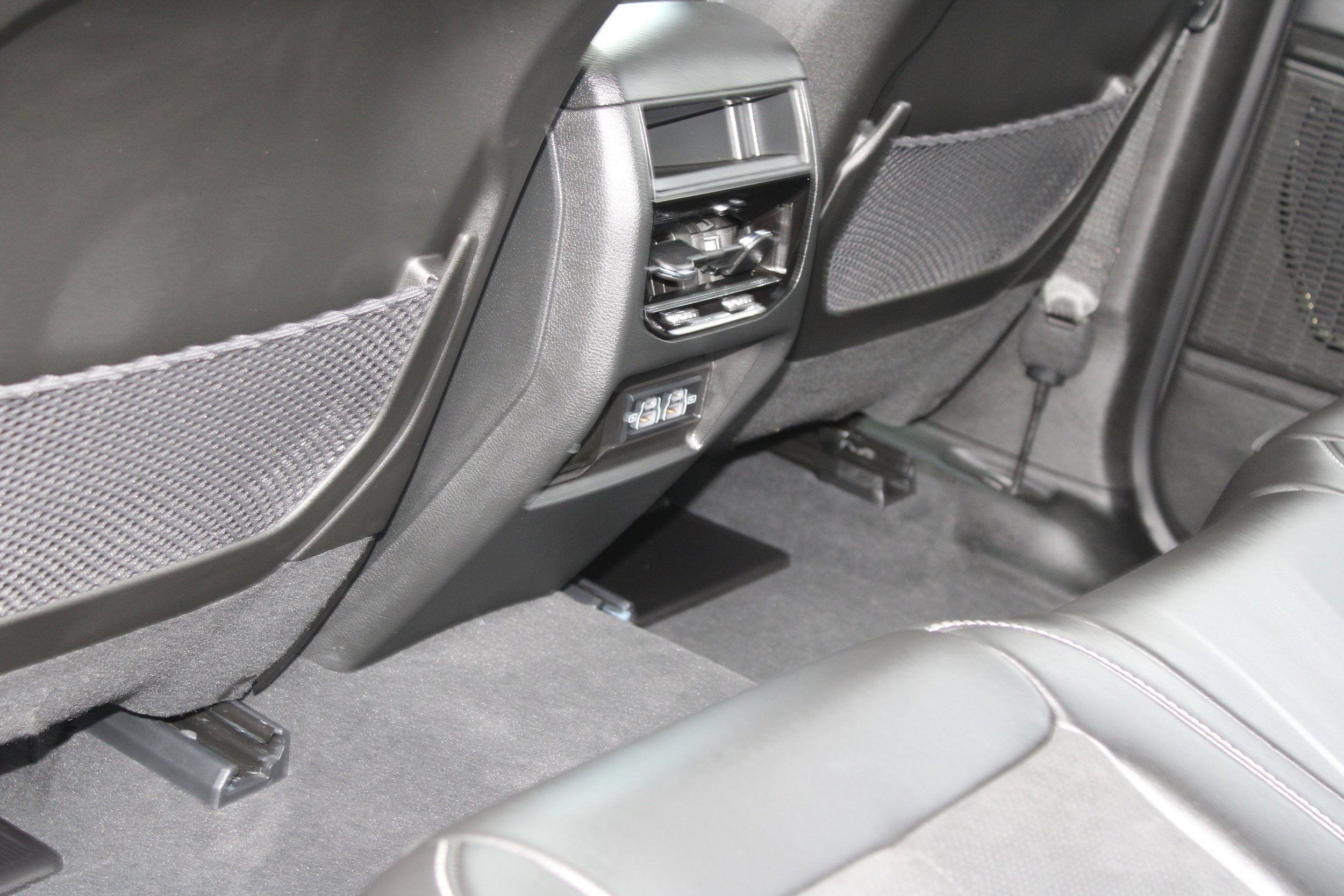 New 2025 Jeep Grand Cherokee Altitude RWD image 30