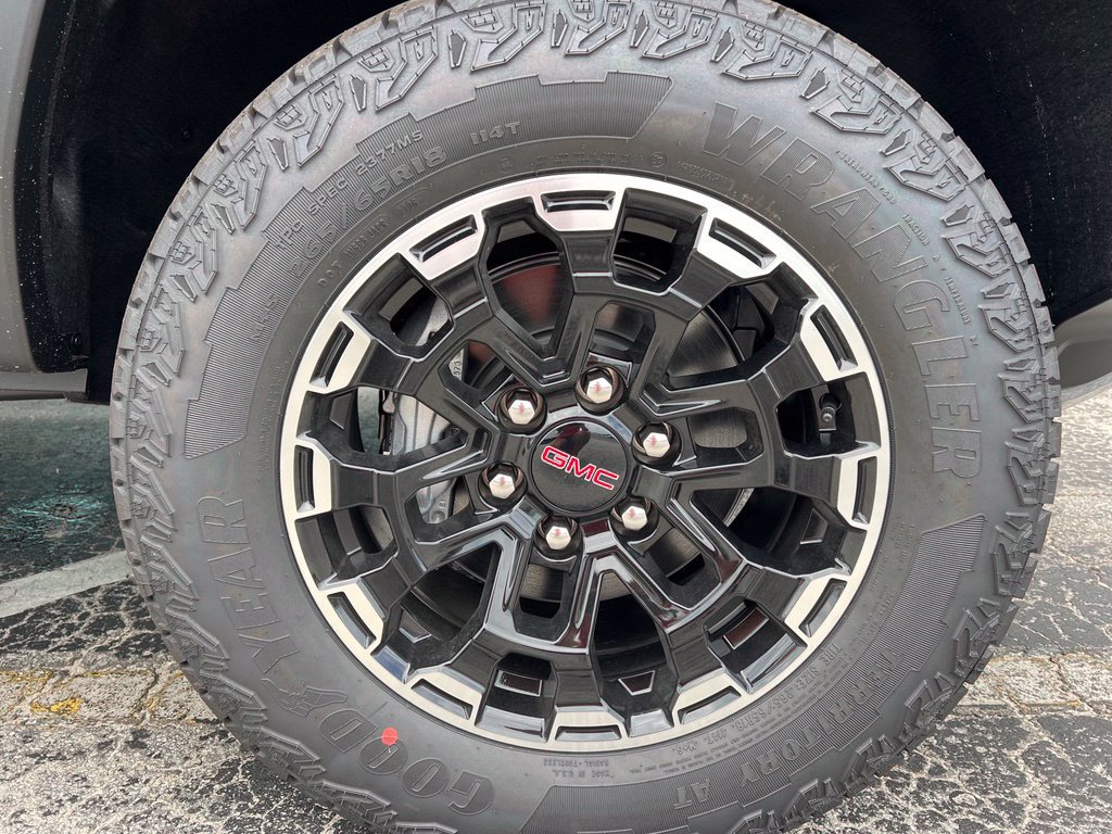 New 2026 GMC Canyon AT4 AWD/4WD image 25