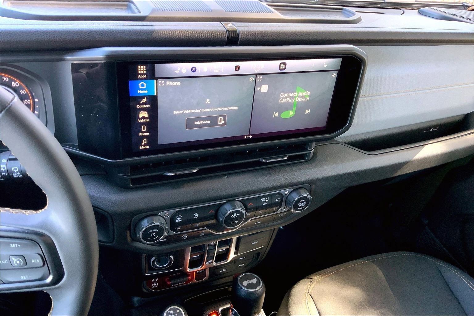 Certified 2024 Jeep Wrangler Willys image 5