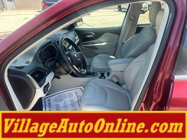 Used 2018 Jeep Compass Latitude w/ Popular Equipment Group AWD/4WD image 10