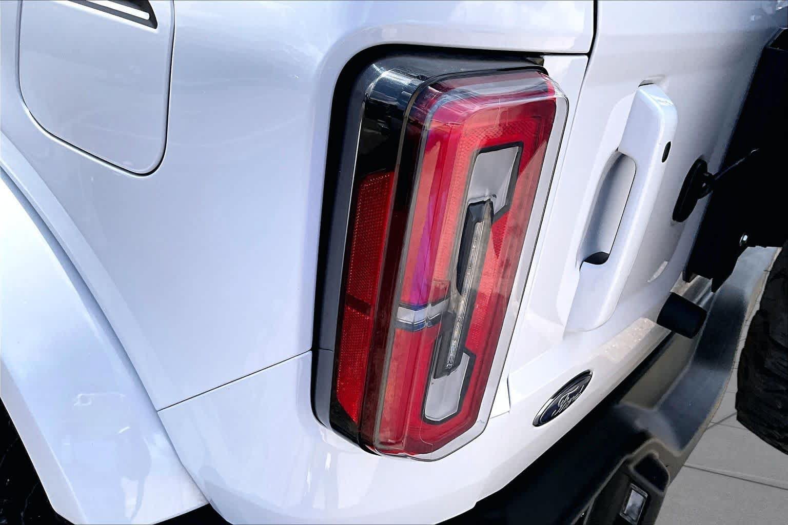 Used 2023 Ford Bronco Outer Banks AWD/4WD image 28