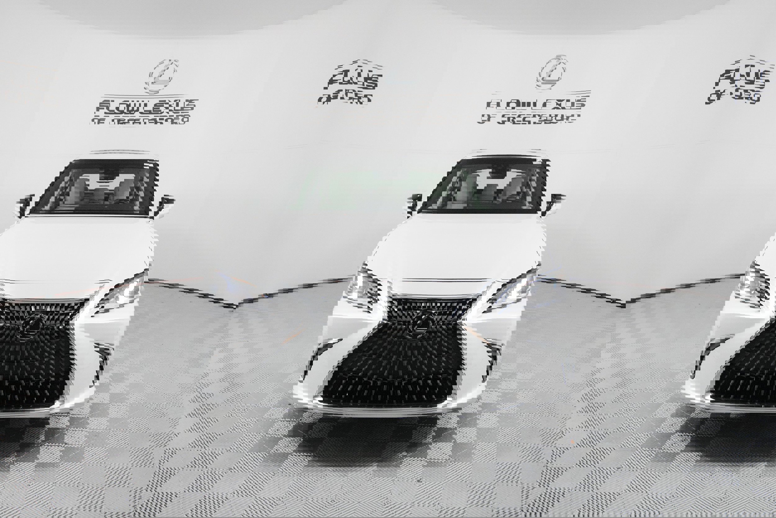 New 2025 Lexus ES 350 w/ Premium Package image 2