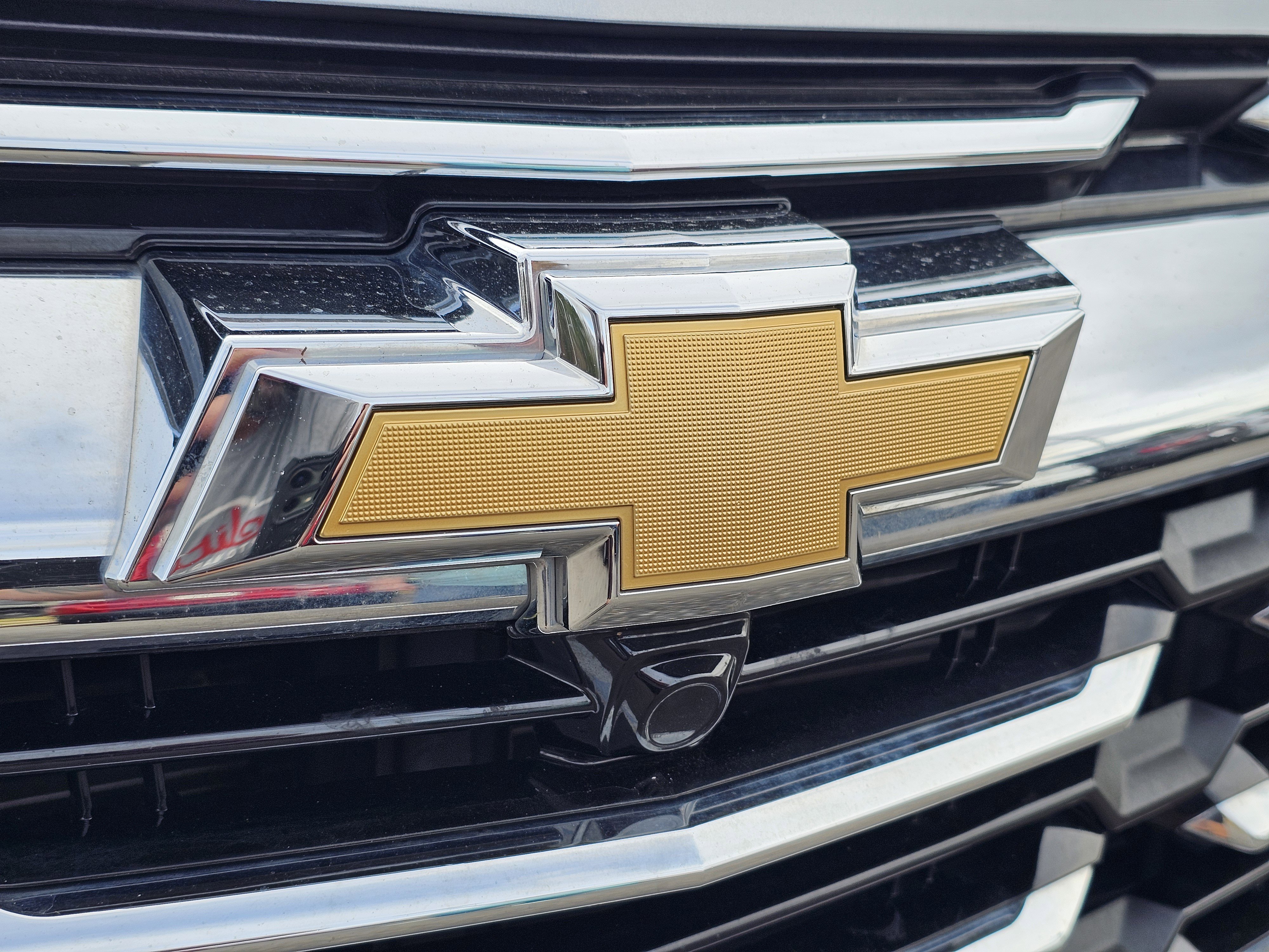 Used 2025 Chevrolet Equinox LT image 3