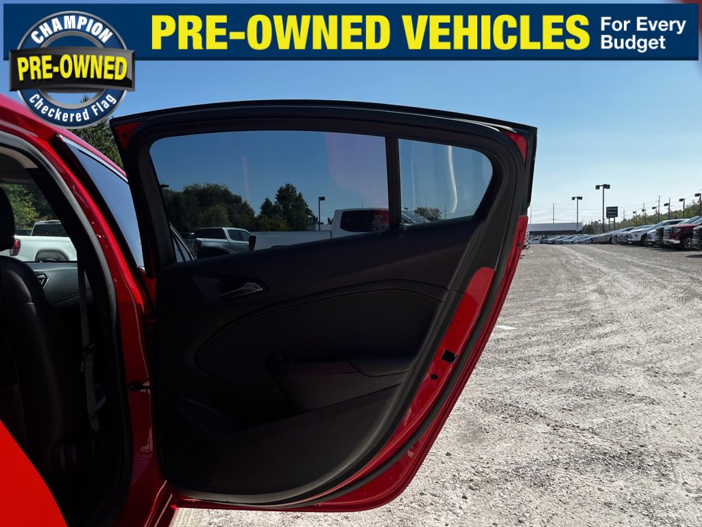 Used 2016 Chevrolet Cruze Premier image 23