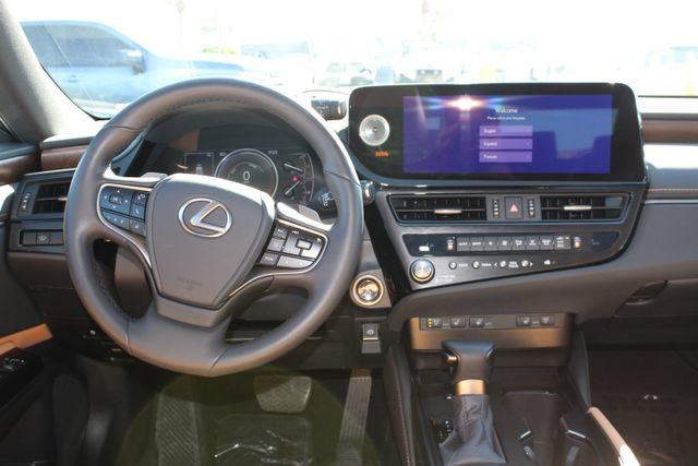 Certified 2025 Lexus ES 300h w/ Premium Package FWD image 14