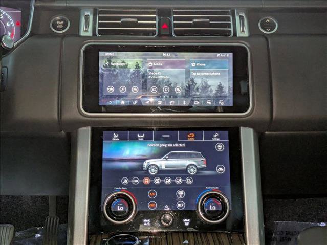 Used 2018 Land Rover Range Rover HSE image 16