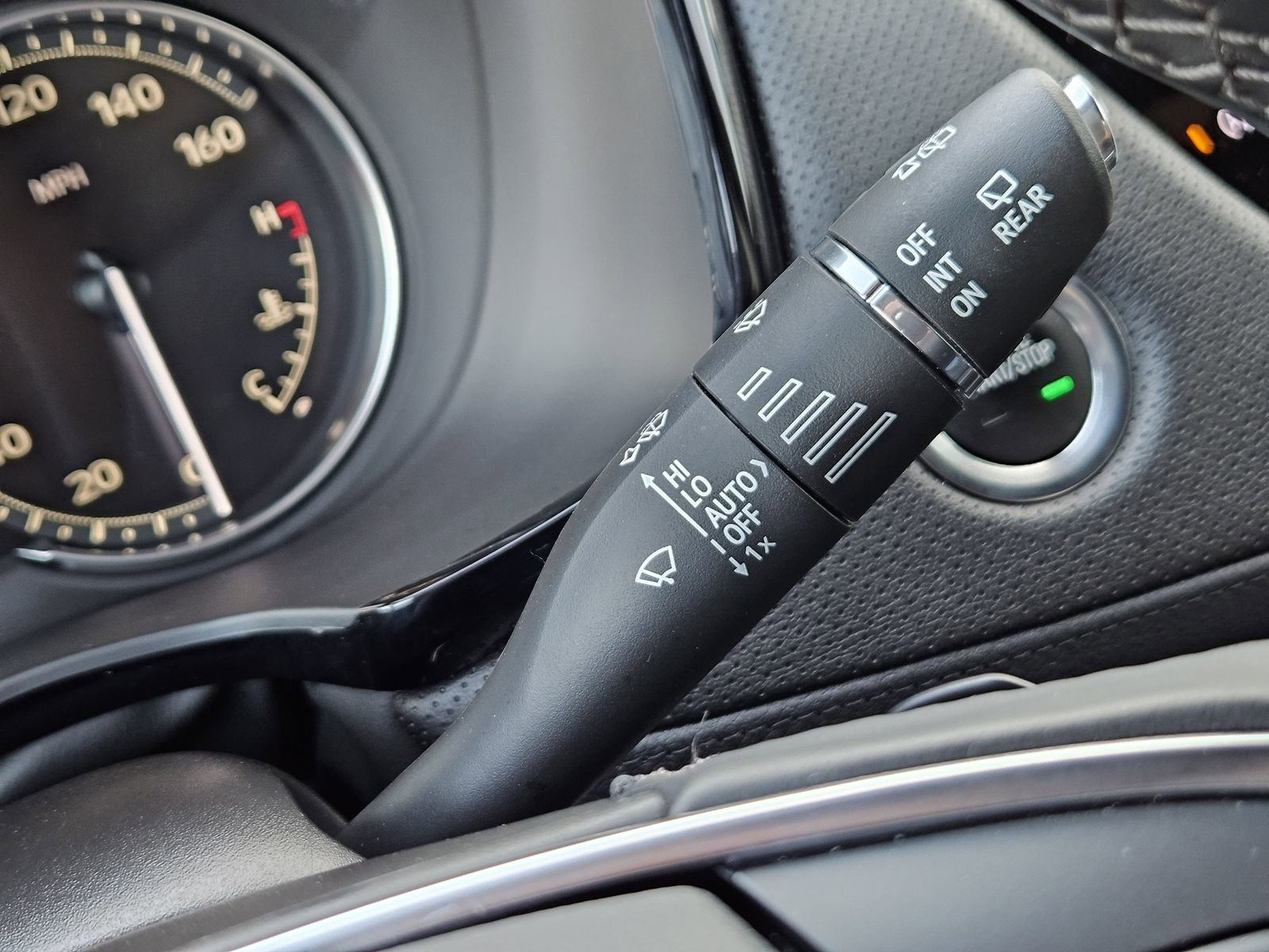 Used 2025 Cadillac XT5 Premium Luxury image 29