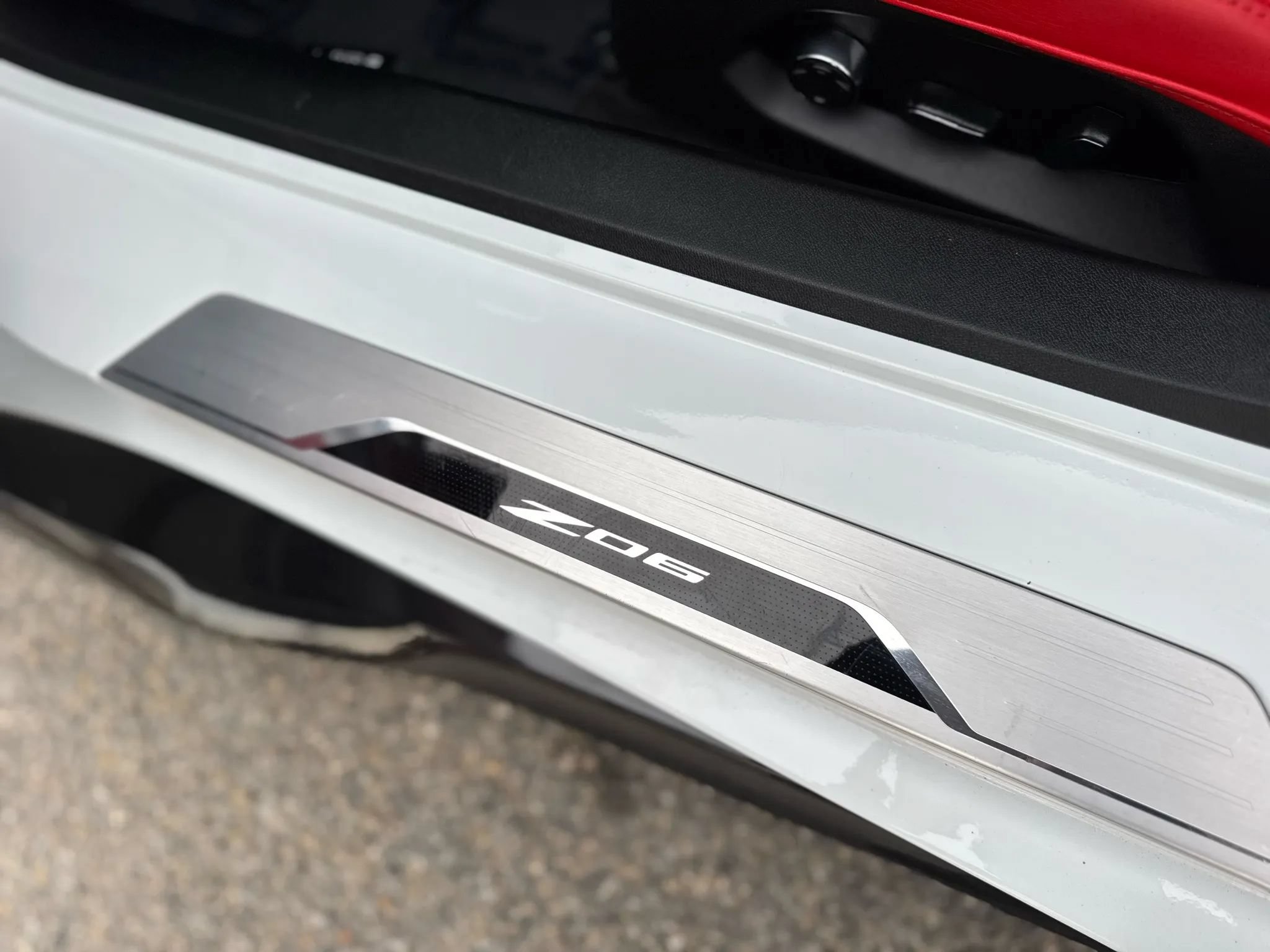 Used 2024 Chevrolet Corvette Z06 RWD image 36