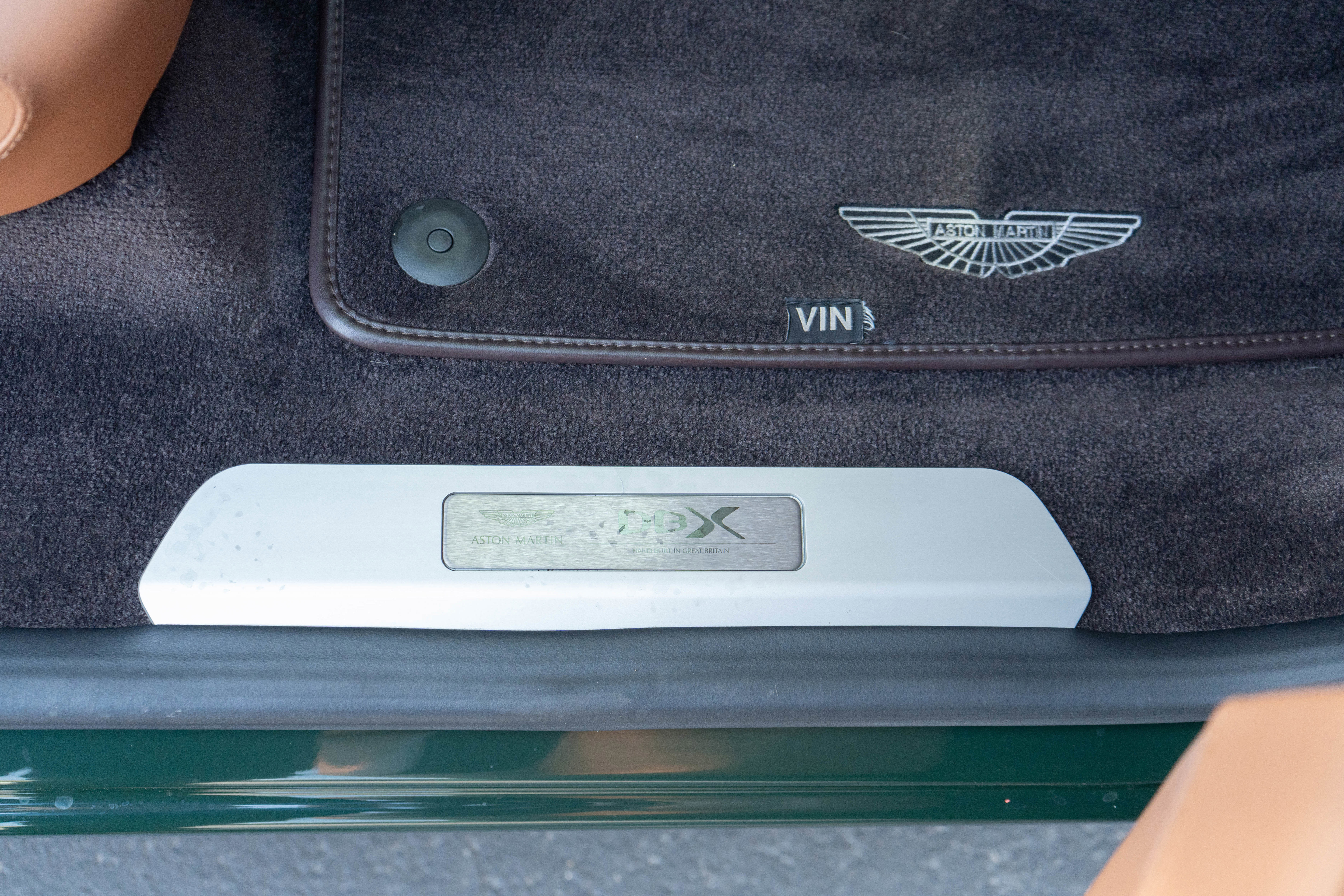 Used 2021 Aston Martin DBX AWD/4WD image 34