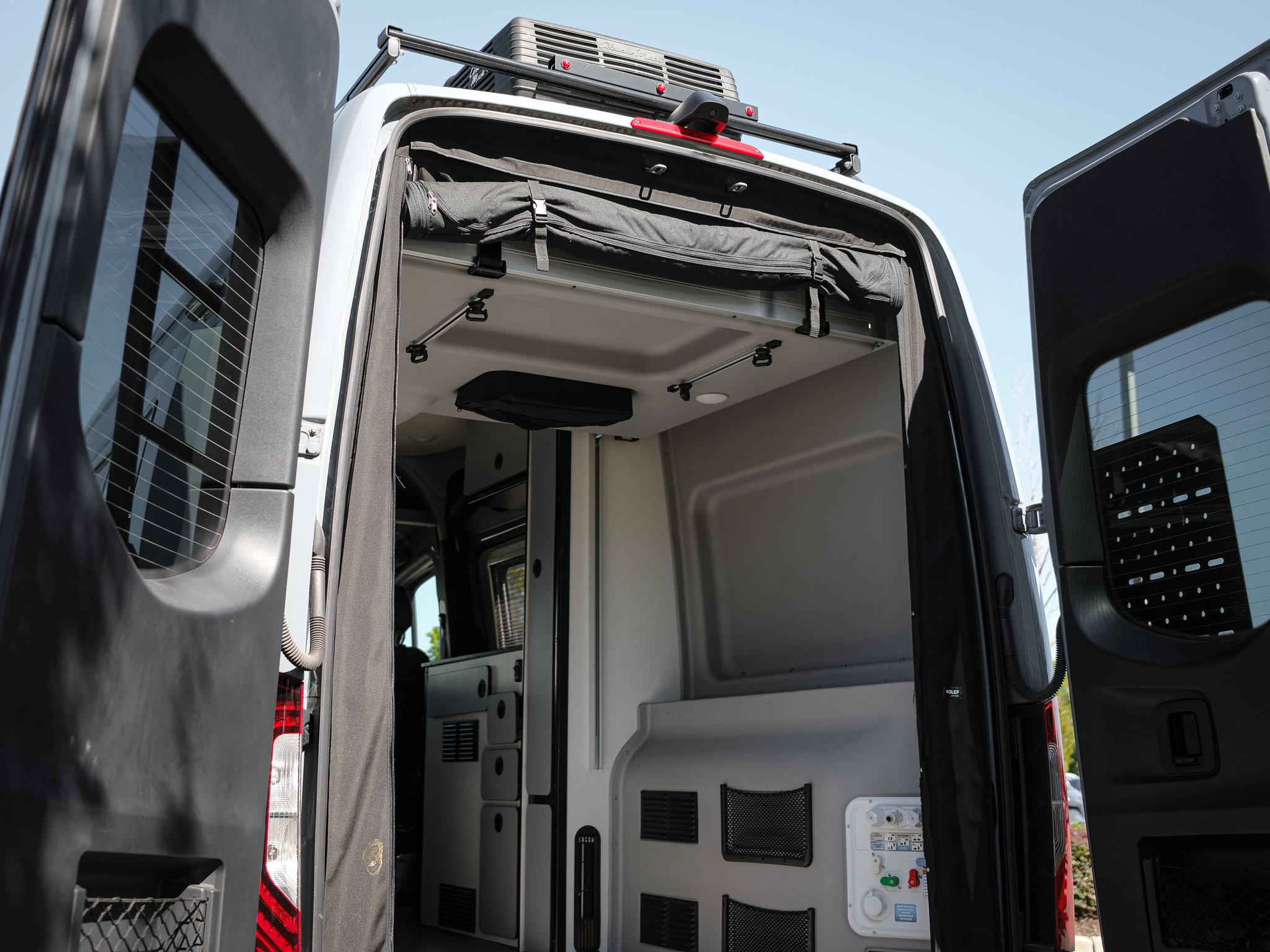 Used 2021 Mercedes-Benz Sprinter 2500 w/ Parking Package image 38