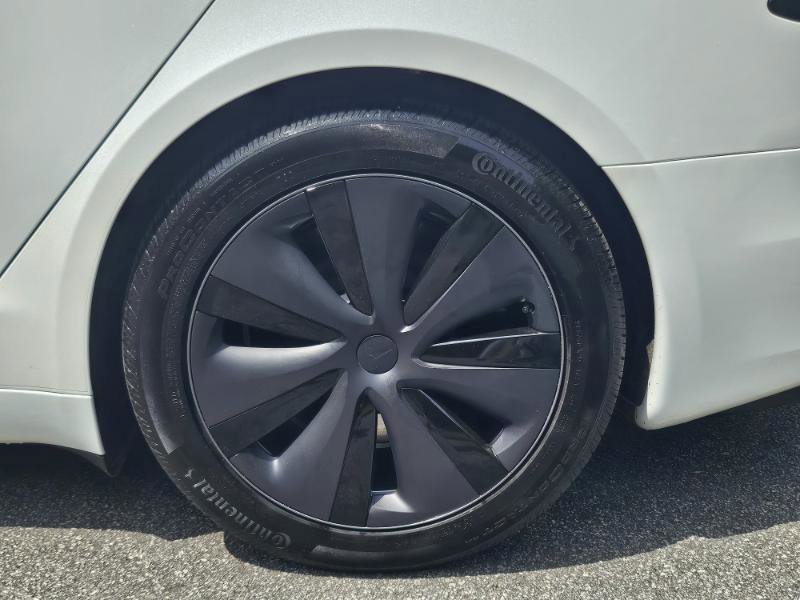 Used 2023 Tesla Model S AWD image 19