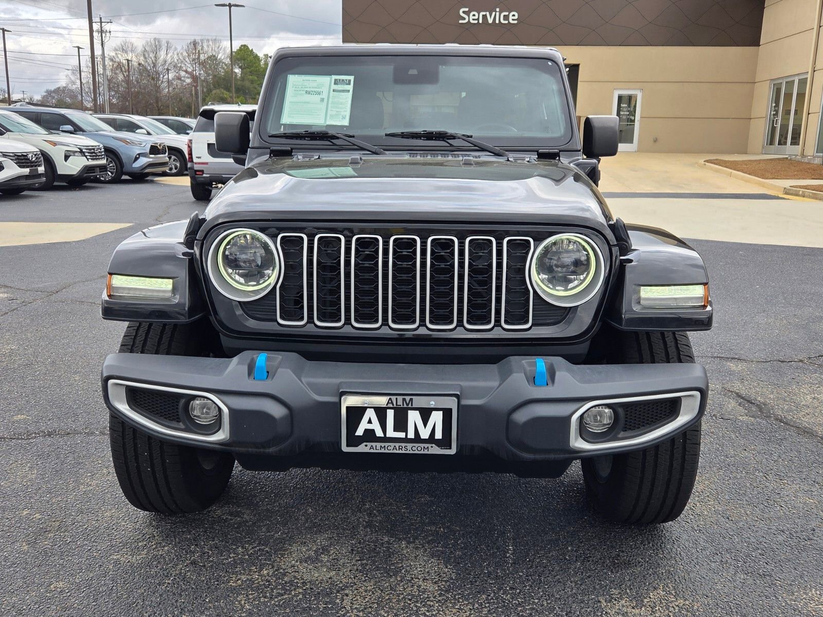 Used 2024 Jeep Wrangler Unlimited Sahara image 2