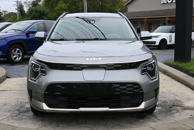Used 2023 Kia Niro Wind w/ Wind Preserve Package FWD image 2