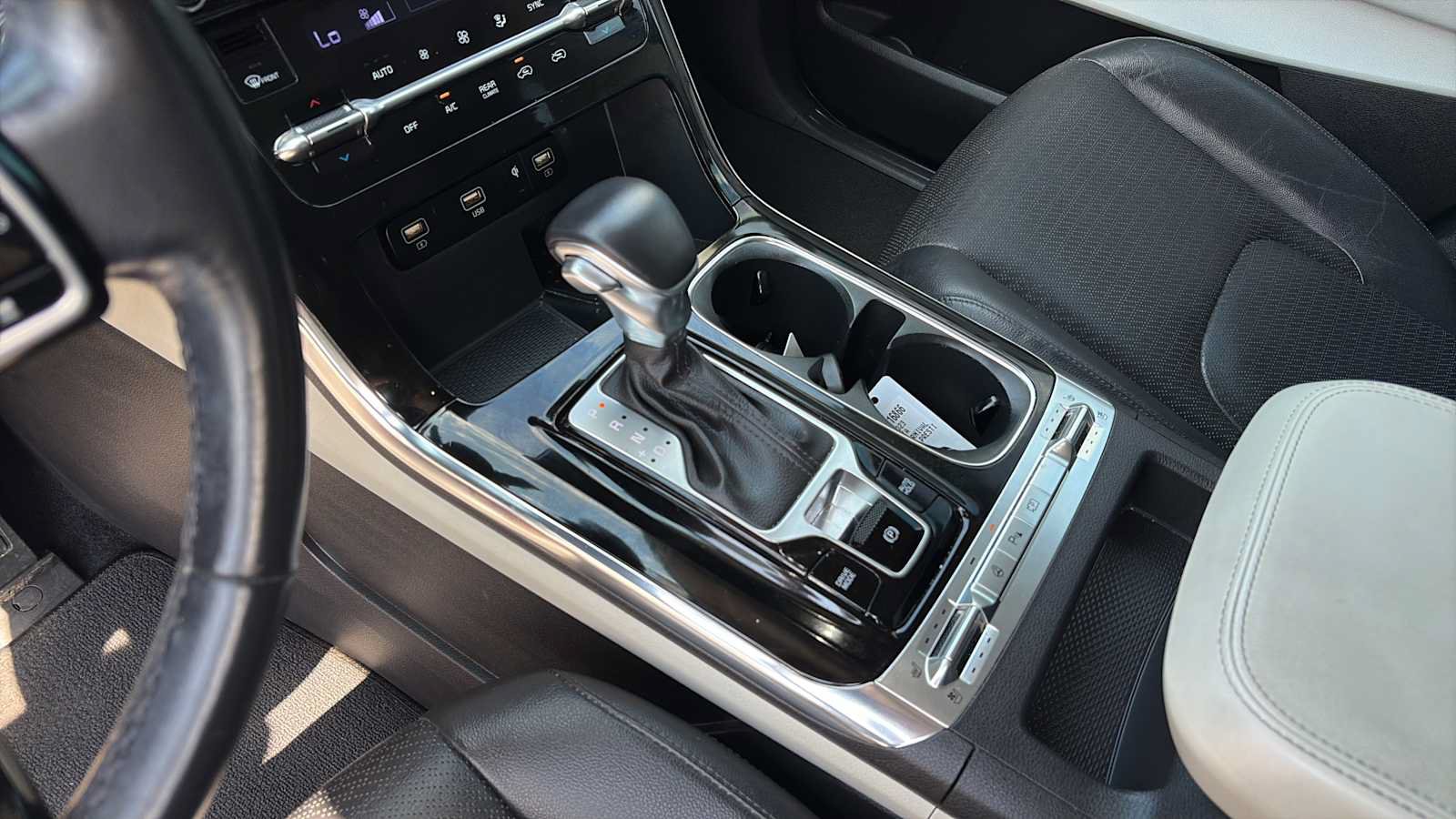 Used 2023 Kia Carnival SX Prestige FWD image 14