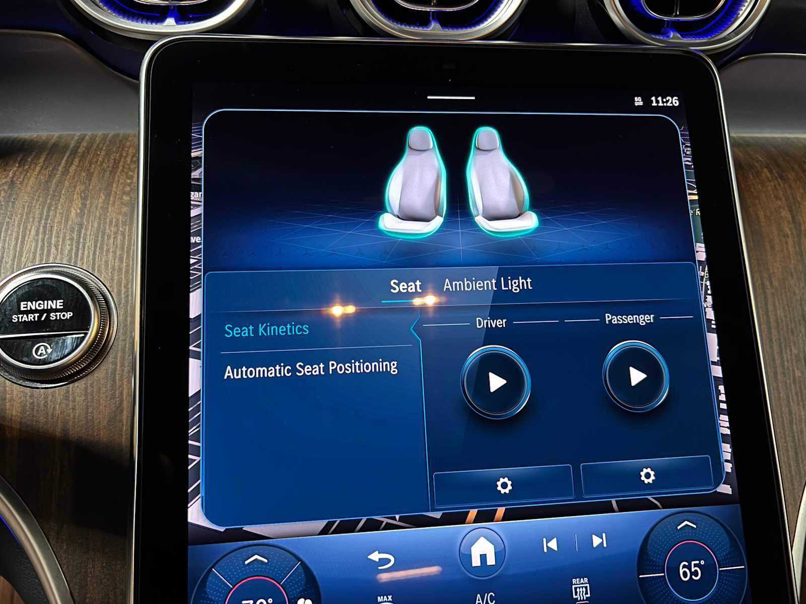 Used 2025 Mercedes-Benz GLC 300 GLC 300 image 35