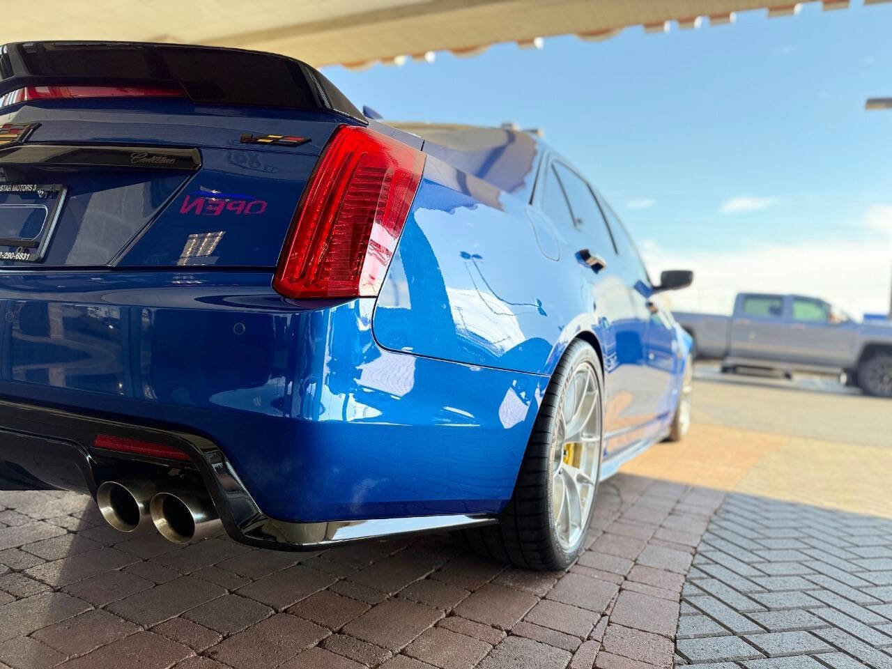 Used 2018 Cadillac CTS V image 15