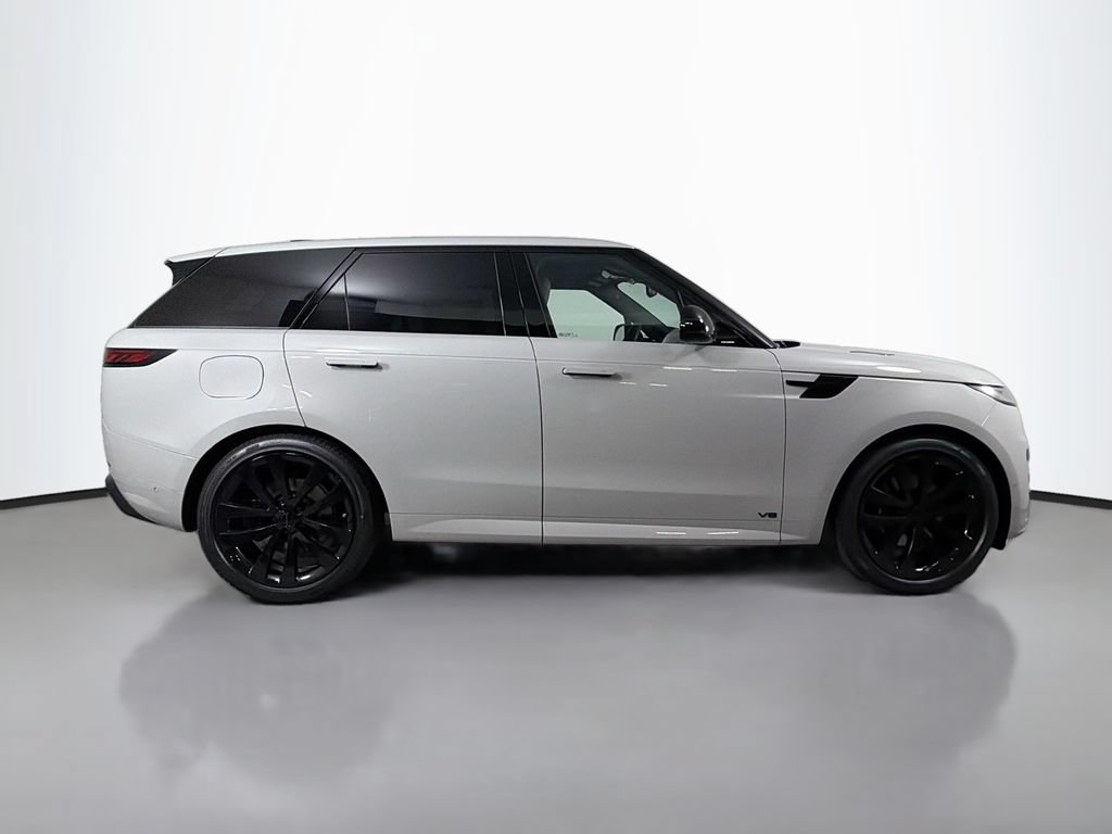 New 2026 Land Rover Range Rover Sport Dynamic SE AWD/4WD image 4