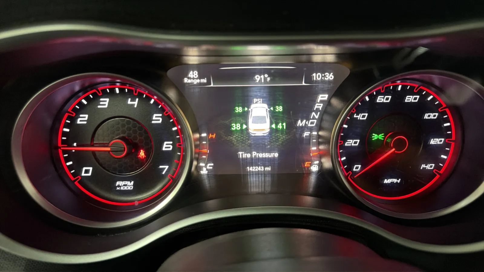 Used 2016 Dodge Charger SXT RWD image 12