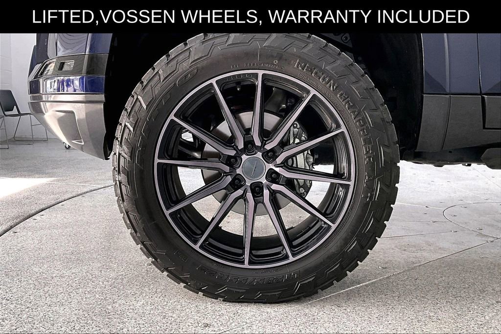 Used 2025 Lexus GX 550 w/ Accessory Package (2T) image 12