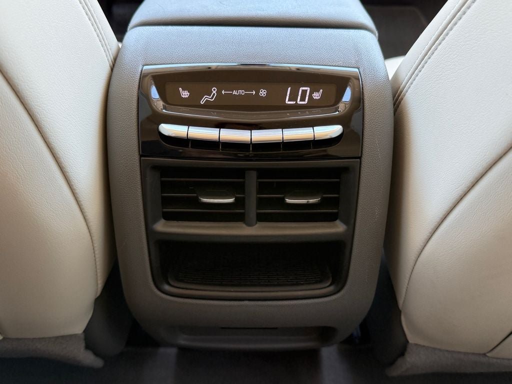 Used 2023 Cadillac XT5 Premium Luxury FWD image 14
