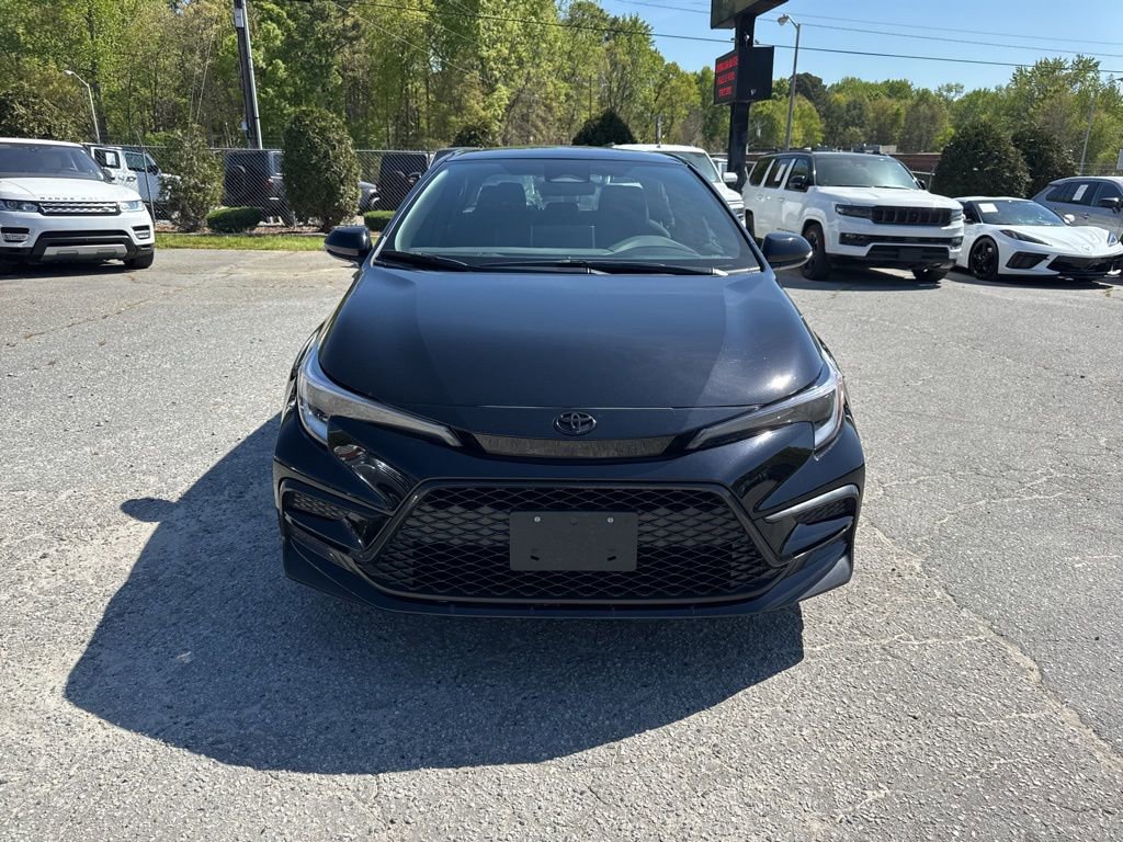 Used 2025 Toyota Corolla SE w/ SE Premium Package image 8