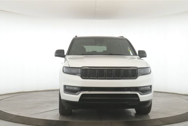 Used 2025 Jeep Grand Wagoneer L Series III w/ Rear Seat Video Group 1 image 12