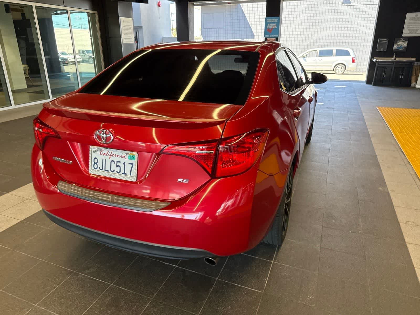 Used 2019 Toyota Corolla SE w/ Carpet Mat Package (TMS) FWD image 7
